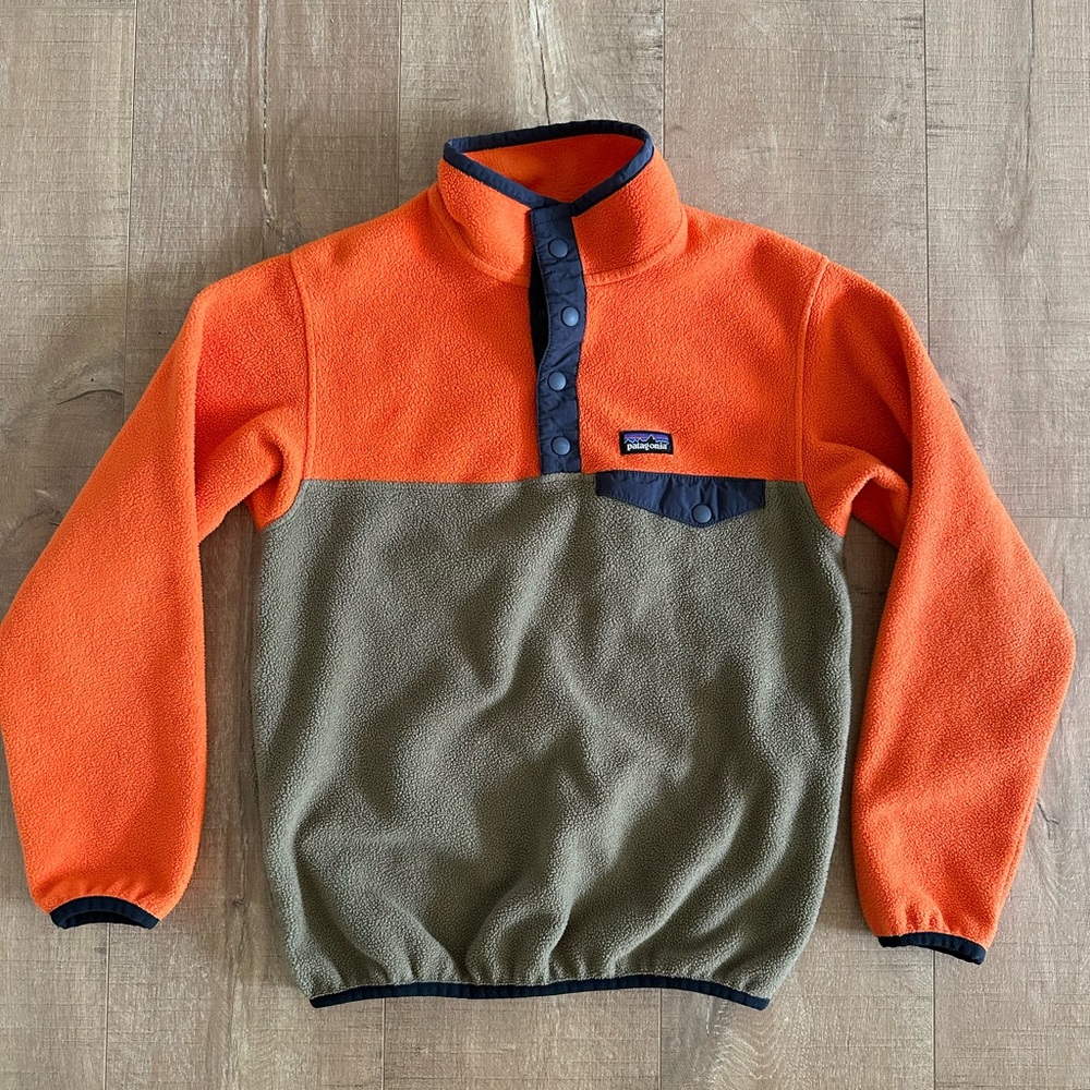 Boy’s Patagonia Synchilla Snap Fleece size M (10)